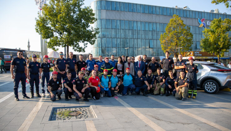 Bursa Büyükşehir İtfaiyesi’nden gerçeği aratmayan tatbikat