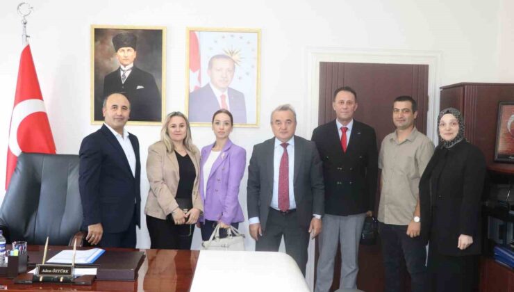 Erasmus+ programında yer alan proje ekibi, Kaymakam Öztürk’e ziyaret etti