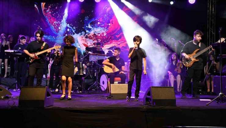 Balıkesir’den İstanbul’a gençlik ve sanat köprüsü