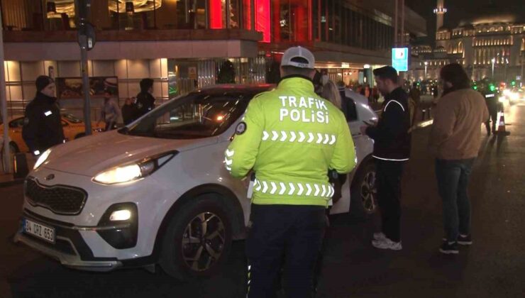 Taksim’de ’Huzur’ uygulaması gerçekleştirildi