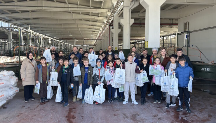 Öğrenciler, üretimi yerinde inceledi