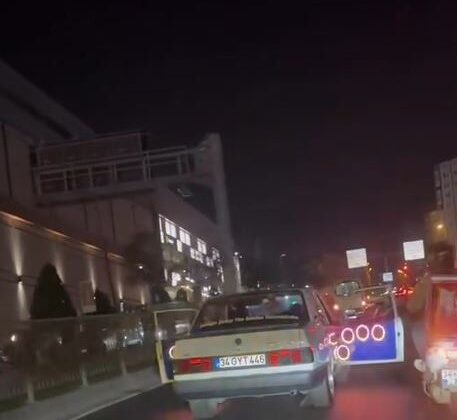 Bahçelievler’de asker eğlencesi yapan gruptan trafikte tehlikeli hareketler