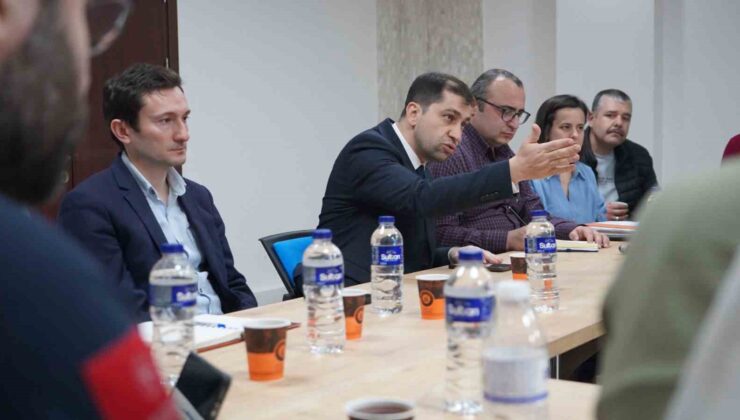 Bilecik’te ‘2025 Sağlıklı Türkiye Yüzyılı’ toplantısı düzenlendi