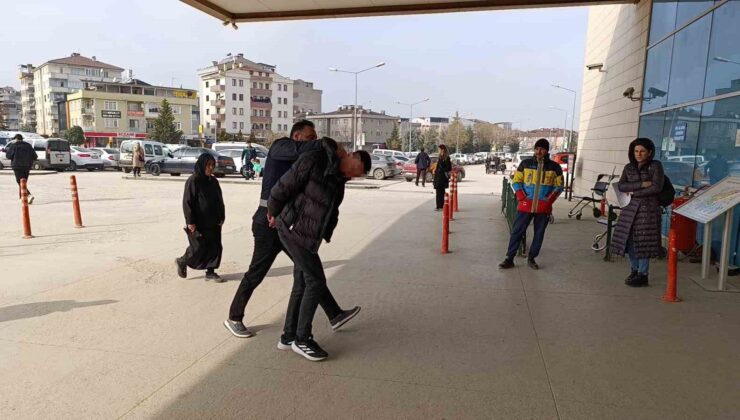 Bursa’da genci alıkoyarak annesinden para isteyen 3 şüpheli yakalandı