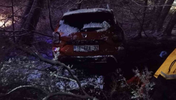 Kontrolden çıkan otomobil şarampole yuvarlandı: 1’i ağır 5 yaralı