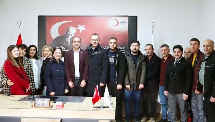 Mudanya Kızılay Şubesi Başkanı Mustafa Bayram, güven tazeledi