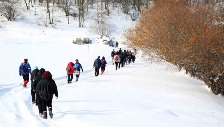 Sevgililer Günü’nde Mysia yollarında romantik yürüyüş