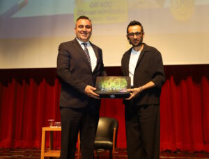 ‘Gri Koç’, Bursalı gençlere sınav kazandıran taktikleri anlattı