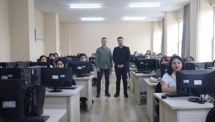 Büyükşehir’den üniversitelilerin gelişimine destek