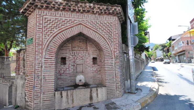 “HER KULA HELAL,  MÜSLÜMANA HARAM!”