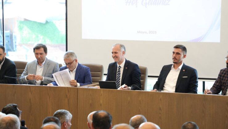 İnegöl Belediyesi’nde Muhtarlarla İstişare Toplantısı