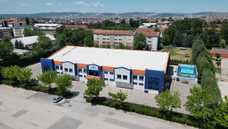 İnegöl Belediyesi’nden Gençlere Destek: “Hayaline Belediyen İle Koş”