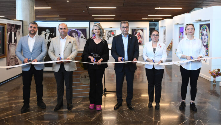 Bursa’nın ipek böceği kozaları usta oyuncuların fotoğraflarını süsledi