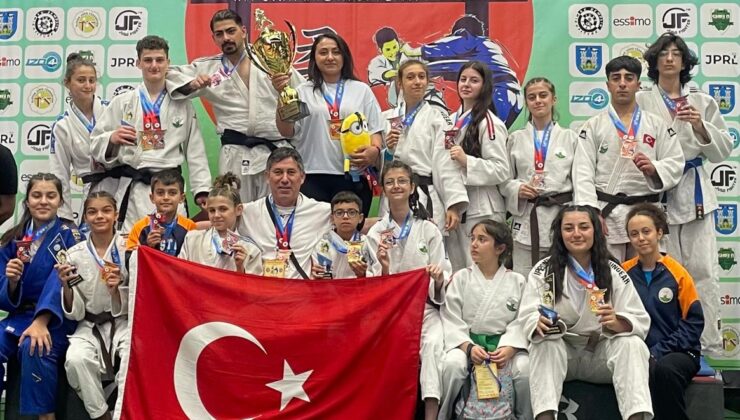 Osmangazili judoculardan tarihi başarı