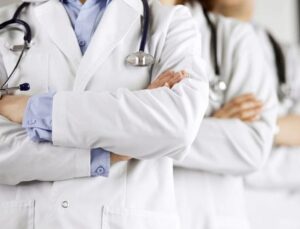 TÜRK SAĞLIK-SEN BURSA ŞUBE BAŞKANI SABİT KARABAYIR’DAN SERT TEPKİ