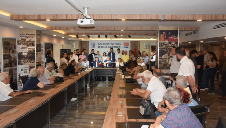 1. SINIF ÖĞRENCİLERİ BU YIL KARNE ALMADI