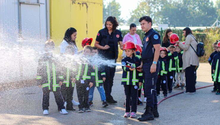 Bursa İtfaiyesi’nden 183 bin öğrenciye yangın güvenliği eğitimi