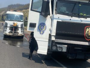 İnegöl Belediyesi’nden Yangın Bölgesindeki Söndürme Çalışmalarına Destek