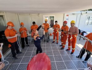 Nilüfer Barış Mahallesi Muhtarı Sevilay Karaca’dan Gönüllülere Teşekkür ve Afetlere Hazırlık İçin Davet