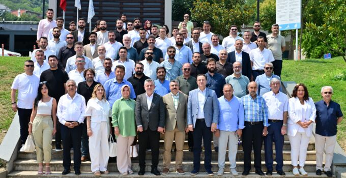 ‘Para Değil Meydanlar Parklar Yollar Kazanıyoruz’