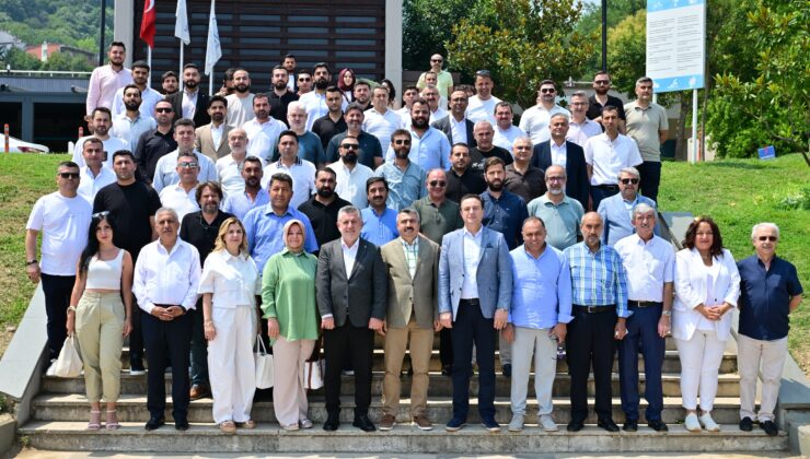 ‘Para Değil Meydanlar Parklar Yollar Kazanıyoruz’