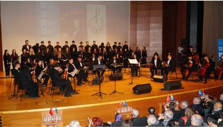 Zeki Müren’in 94. Doğum Gününde Bursa’da Anlamlı Anma Gecesi