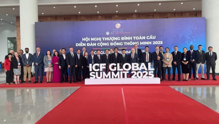 BURSA, AKILLI ŞEHİR YOLCULUĞUNU DÜNYAYA TANITTI