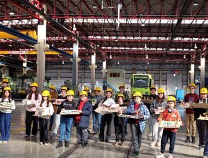 ÖĞRENCİLER BURULAŞ’TA HEM EĞLENDİ HEM ÖĞRENDİ