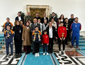 Bursalı Şampiyon Küçük Tenisçilerden Ankara’ya Ziyaret